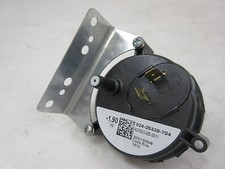 024 25329 704 YORK LUXAIRE MPL 9370DO-BS-0011 FURNACE VENTER PRESSURE SWITCH