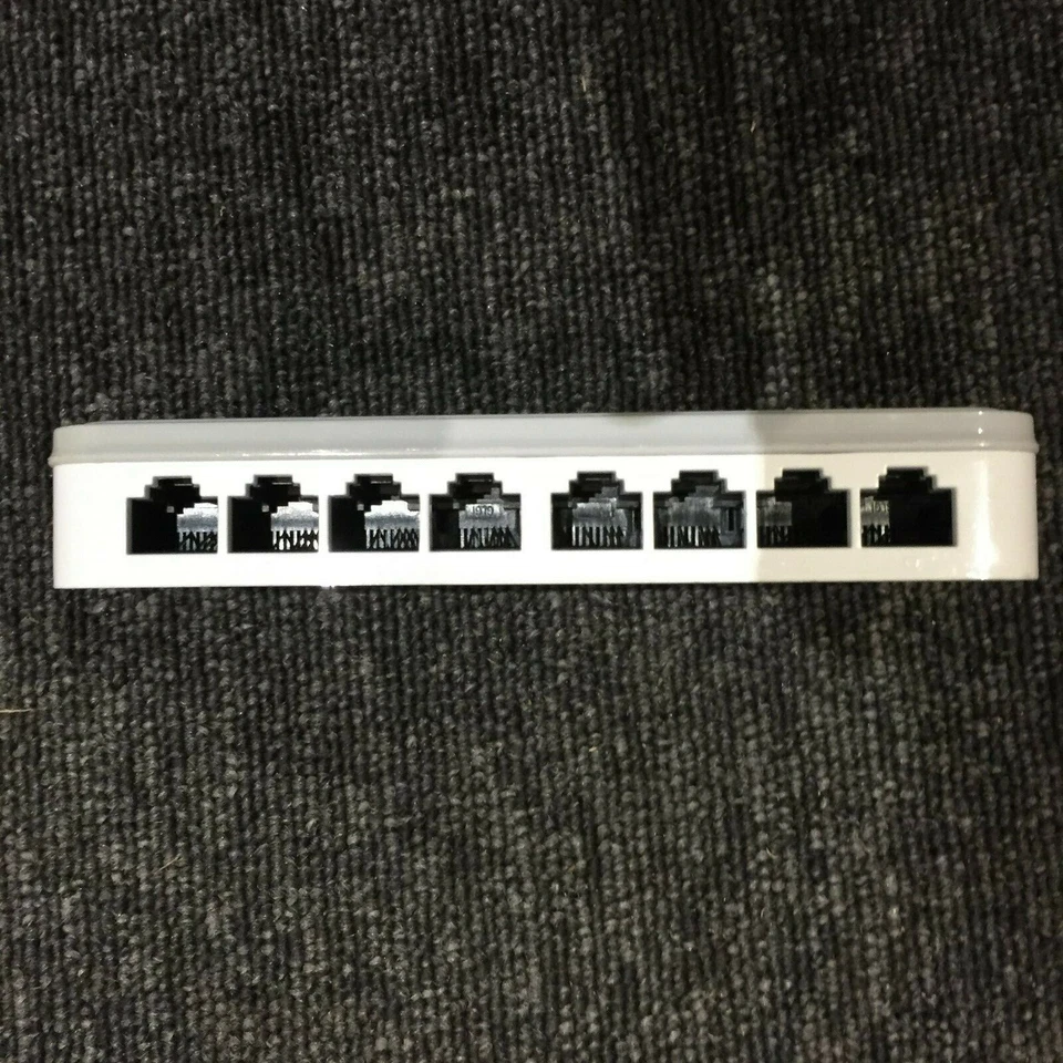 D-LINK GO-SW-8E GENUINE 9 PORT GIGABIT + PSU  UK SELLER FREE P&P  B15 - Image 4 of 4