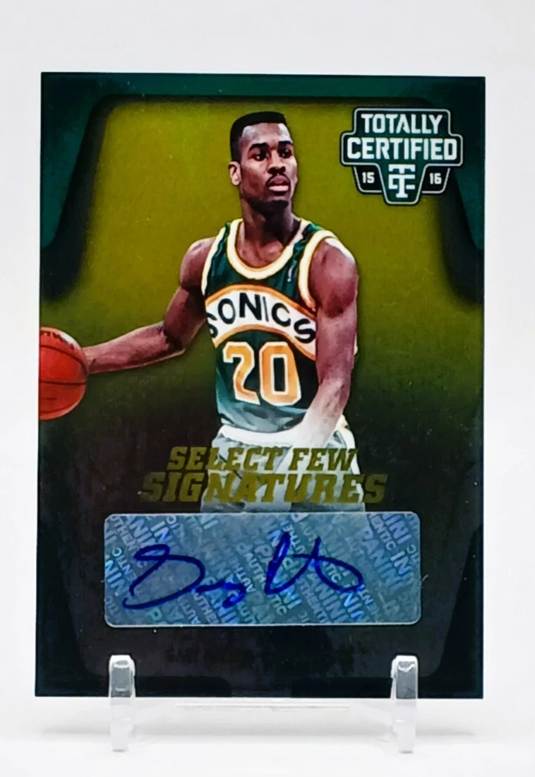 Panini Gary Payton Basketball Autographed Sports Trading Cards