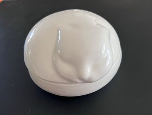 Tiffany and Co. White Sleeping Cat Vintage Porcelain Trinket Box