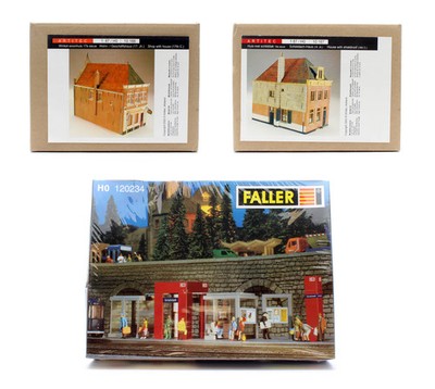 FALLER/ARTITEC ''HO'' SCALE LOT OF 3 1X DEPOT & 2X SHOP HOUSE MODEL KITS