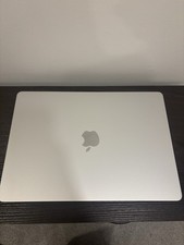 Apple MacBook Air 15″ M3 (8-core CPU, 10-core GPU, 16GB/512GB)