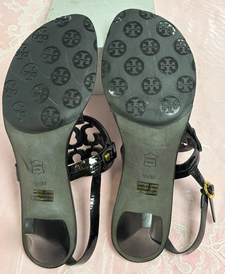 TORY BURCH- Black Patent Leather Miller Kitten Heels Logo Sandals- Sz-9.5M.Brazi - Image 3 of 4