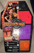 Monster High Neon Frights Toralei -Skulltimate Secrets- Mattel Doll Sealed, New
