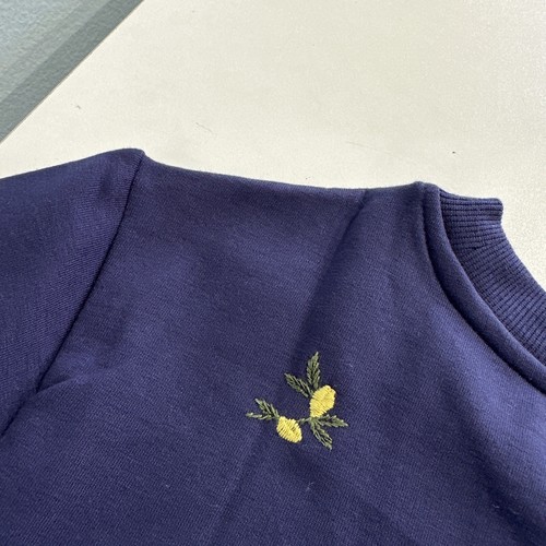 Gloria Vanderbilt embroidered Navy Blue Womens Floral Sweatshirt NEW LARGE Flowe - Picture 15 of 15