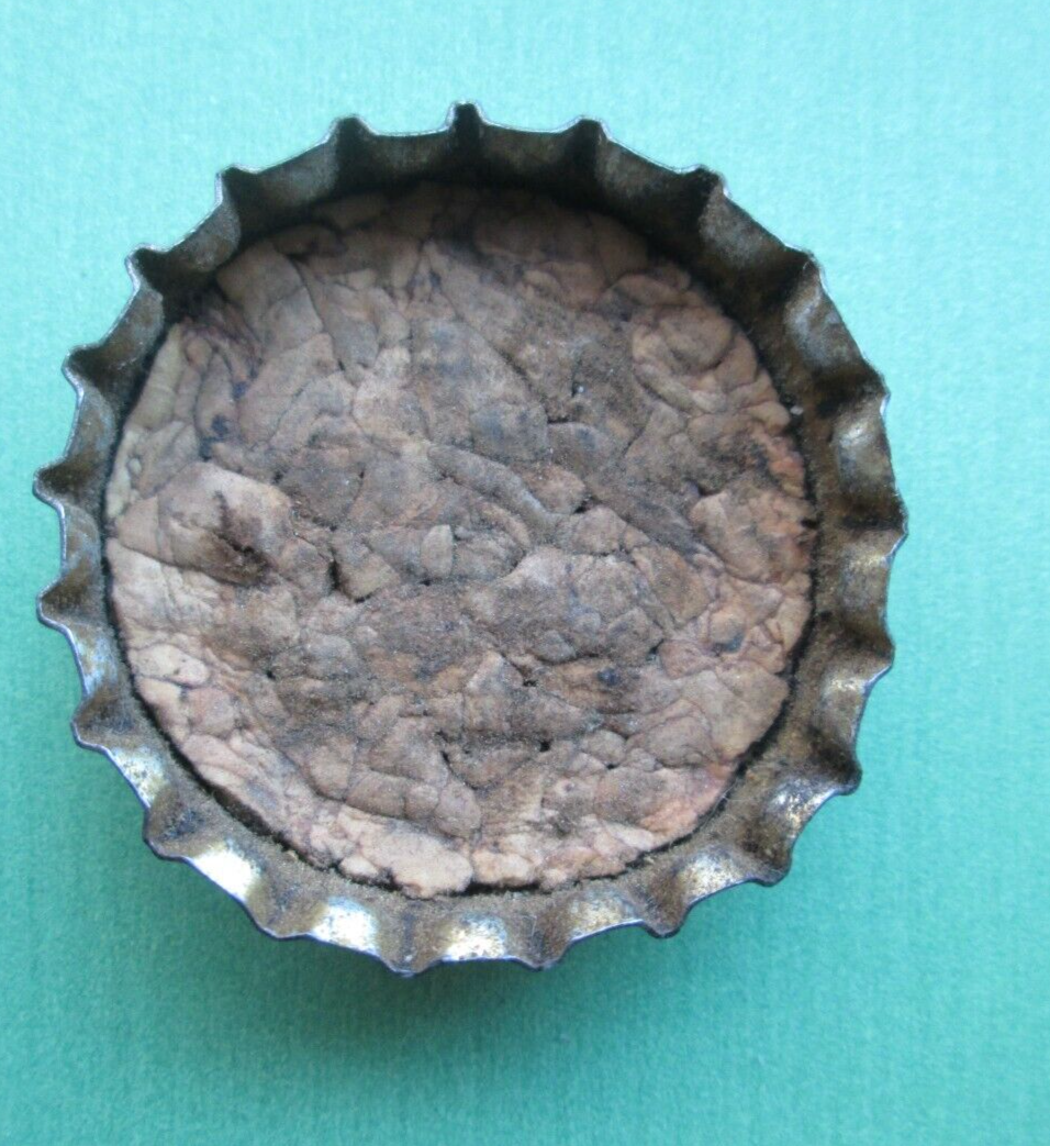 VINTAGE CORK SODA CAPS SWIFT CURRENT BOTTLING WORKS SASKATCHEWAN COCA