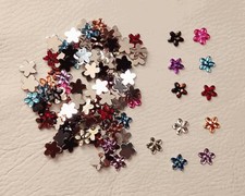 100 x Acrylic Rhinestone Faceted Flower Gems 10mm Flat Backed embellishments