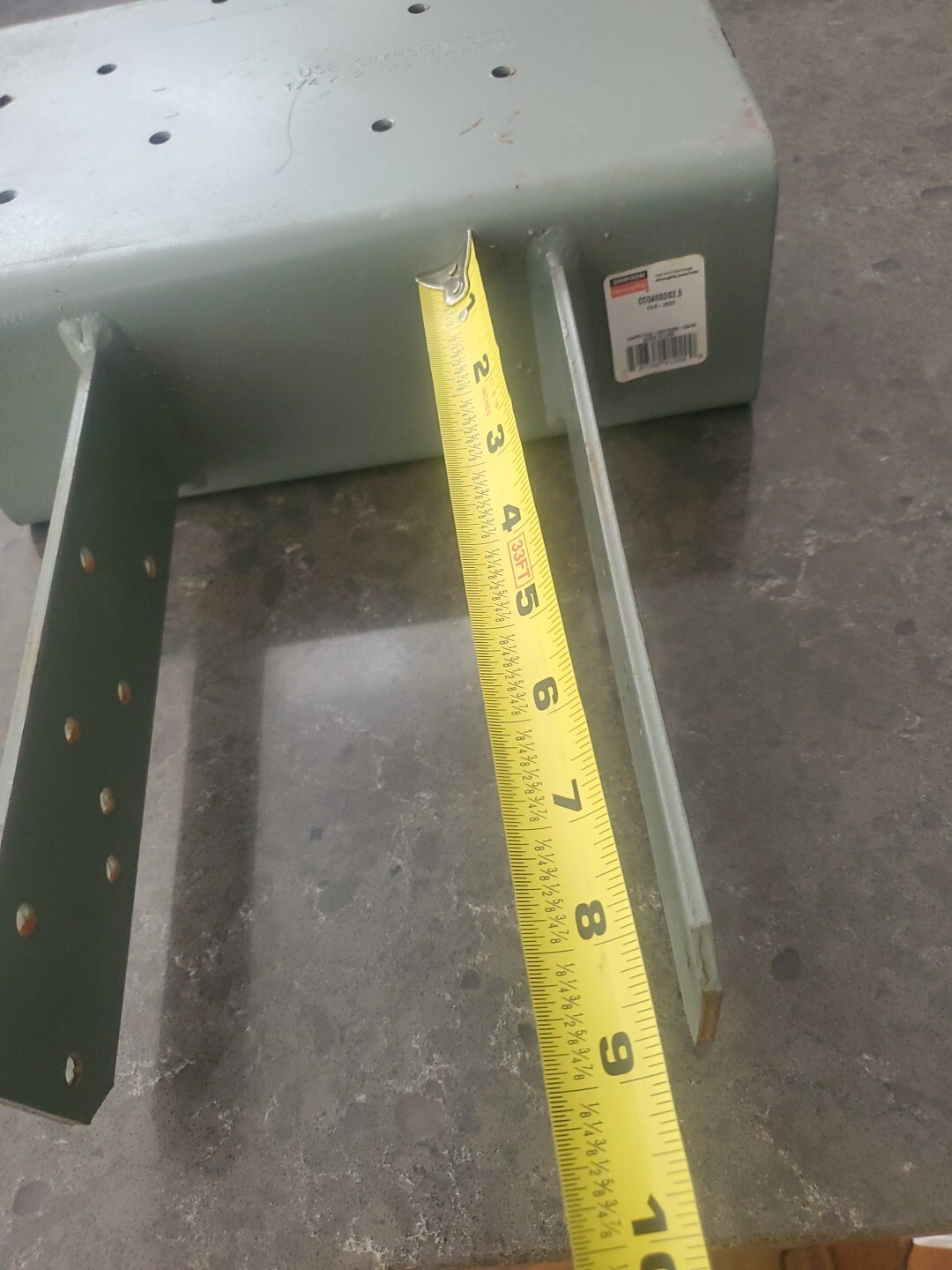 Bouchon De Colonne Simpson Strong-Tie CCQ46-SDS2.5 - Pour Poteau 4x6 Pouces, Avec Vis Incluses, En Acier Galvanisé