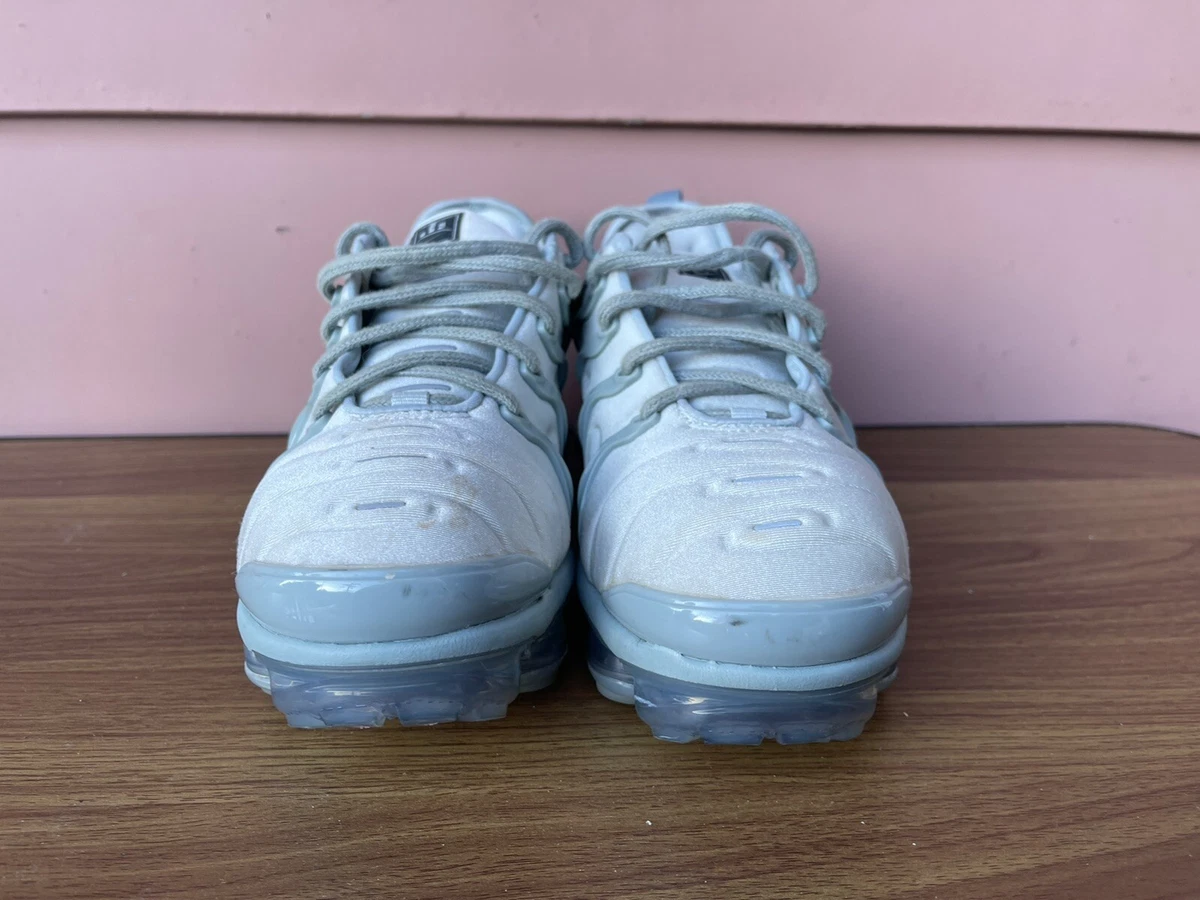 RARE Nike Air Vapormax Plus Mica Green AO4550 006 Women US 8.5 Shoes E3