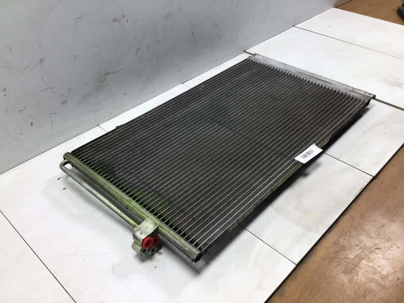 BMW 535XI 2008 condensador de aire acondicionado para BMW 535i 08-10 OEM+ Foto 3 de 4