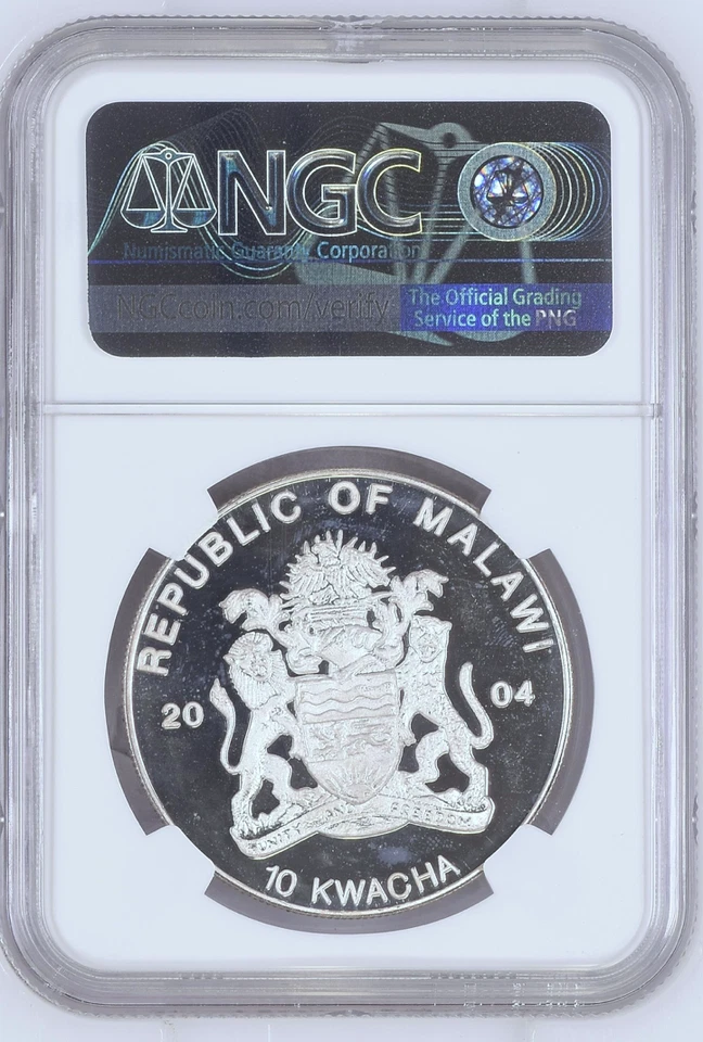 Leopardo africano Malawi 2004 10 kwacha con cachorro graduado NGC PF-66 UCAM, Top Pop 1 Foto 2 de 3