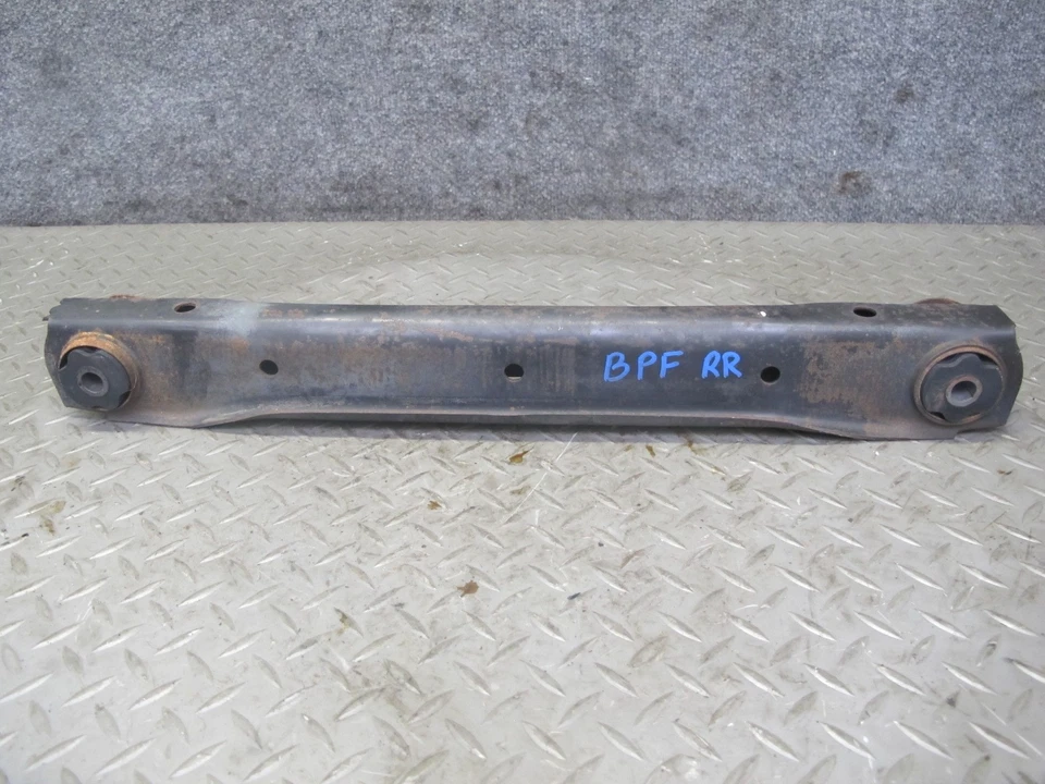 93-02 PONTIAC FIREBIRD CAMARO REAR SUSPENSION LEFT & RIGHT LOWER CONTROL ARM OEM - Image 3 of 4