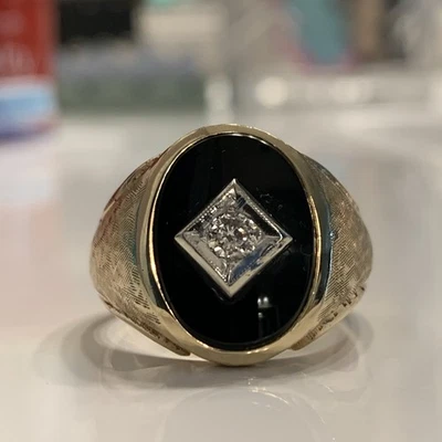MEN'S 10K SOLID 2-TONE GOLD BLACK ONYX RING WITH 0.20 CT DIAMOND, 11 GRAMS - image 1 of 4