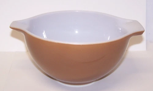 Vintage Pyrex Town & Country 441 Brown Cinderella Bowl 1-1/2 Pint  Excellent!!!
