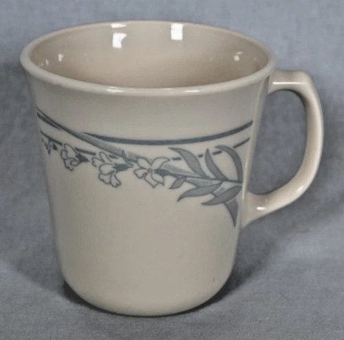 Vintage Retired Corelle Corning Blue Lily Coffee / Tea Mug / Cup