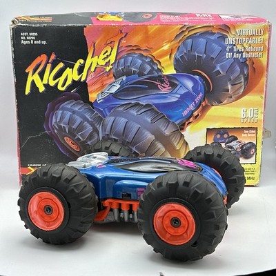 Vintage Ricochet 6V RC Car w/ Box Kenner Radio Control - No Remote Or Battery