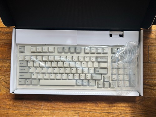 Leopold FC980MBT Two Tone White Bluetooth PD Double Shot PBT Mechanische Tastatur - Bild 2 von 2
