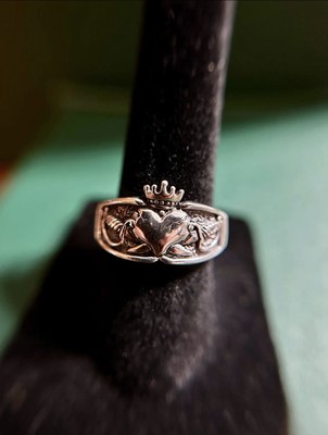 Auslaufmodell EtahLove Sterlingsilber Herz und Dolch Ringgröße 7