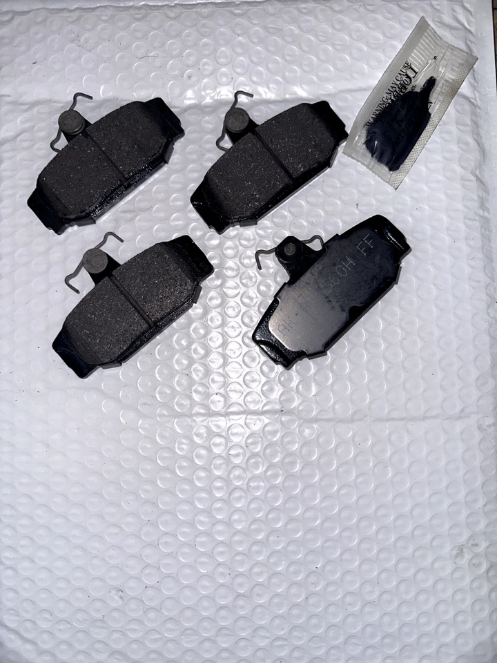 Volvo NEW Akebono ACT391 PRO-ACT PREMIUM CERAMIC REAR BRAKE PADS - Image 2 of 4