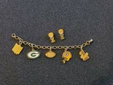 Green Bay Packers NFL Bracelet With 5 Charms  Football Player Earrings