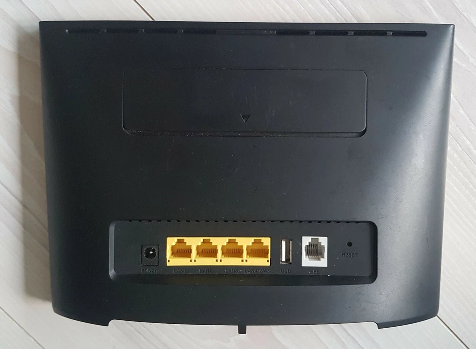 Huawei B525s-23a 4G LTE Cat6 Wireless Router 300 Mbit/s WLAN VoIP Router Modem - Bild 2 von 4