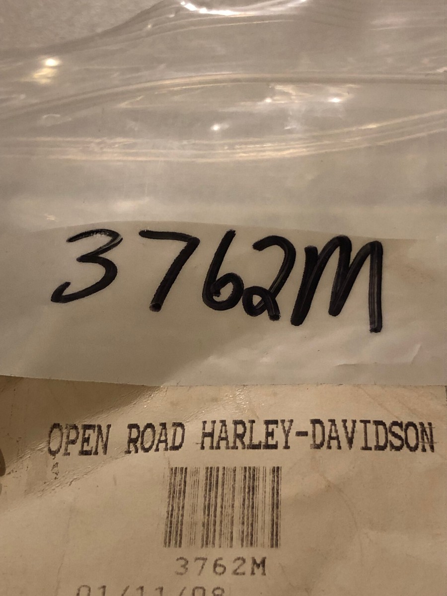 NOS OEM Genuine Harley Davidson Torx Drive Shoulder Bolt P/N 3762M  