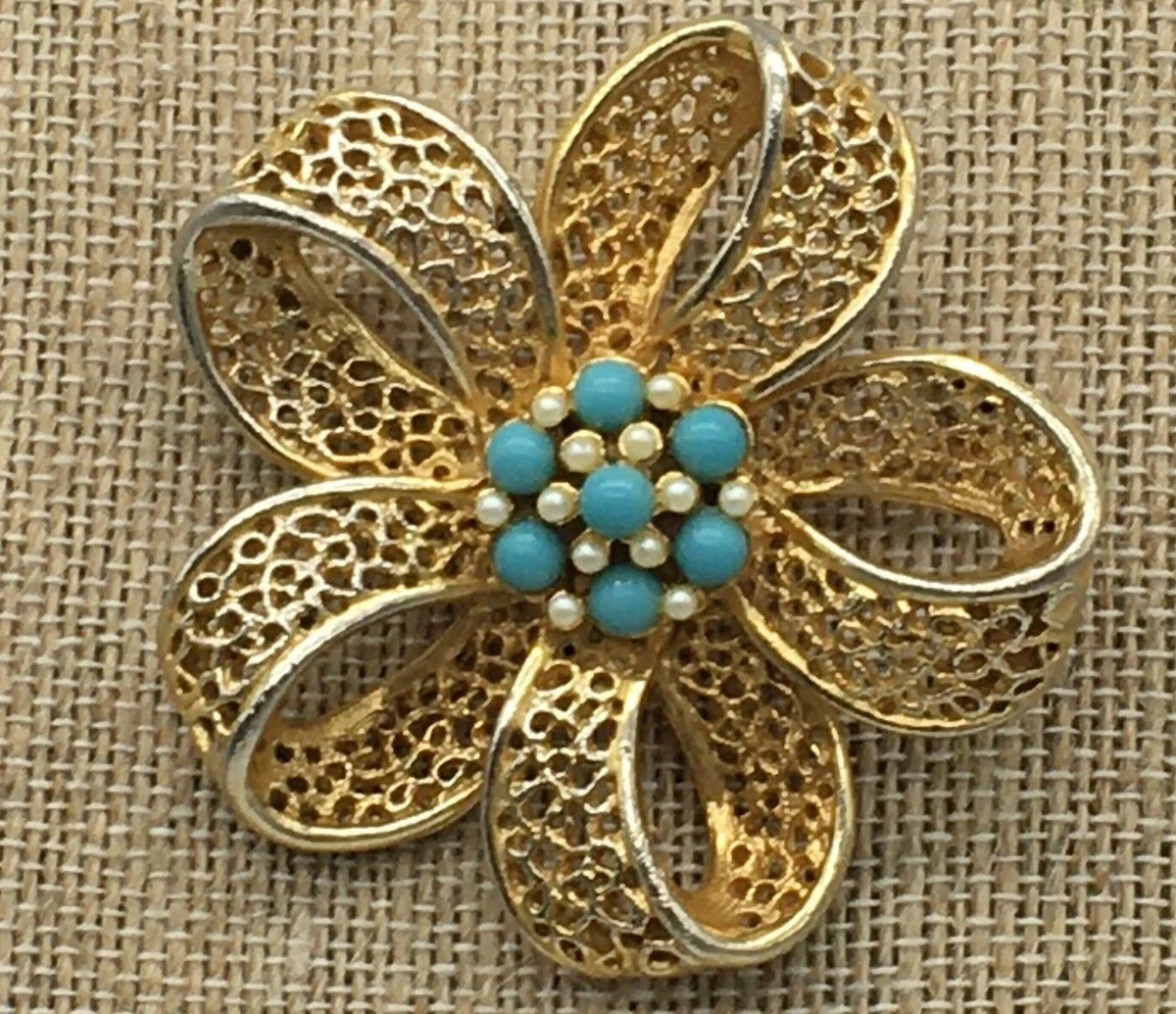 Vintage bsk shop brooch