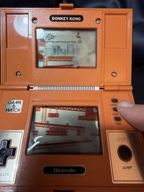 NINTENDO Donkey Kong Game and Watch (DK-52) 1982 WORKING + Extra