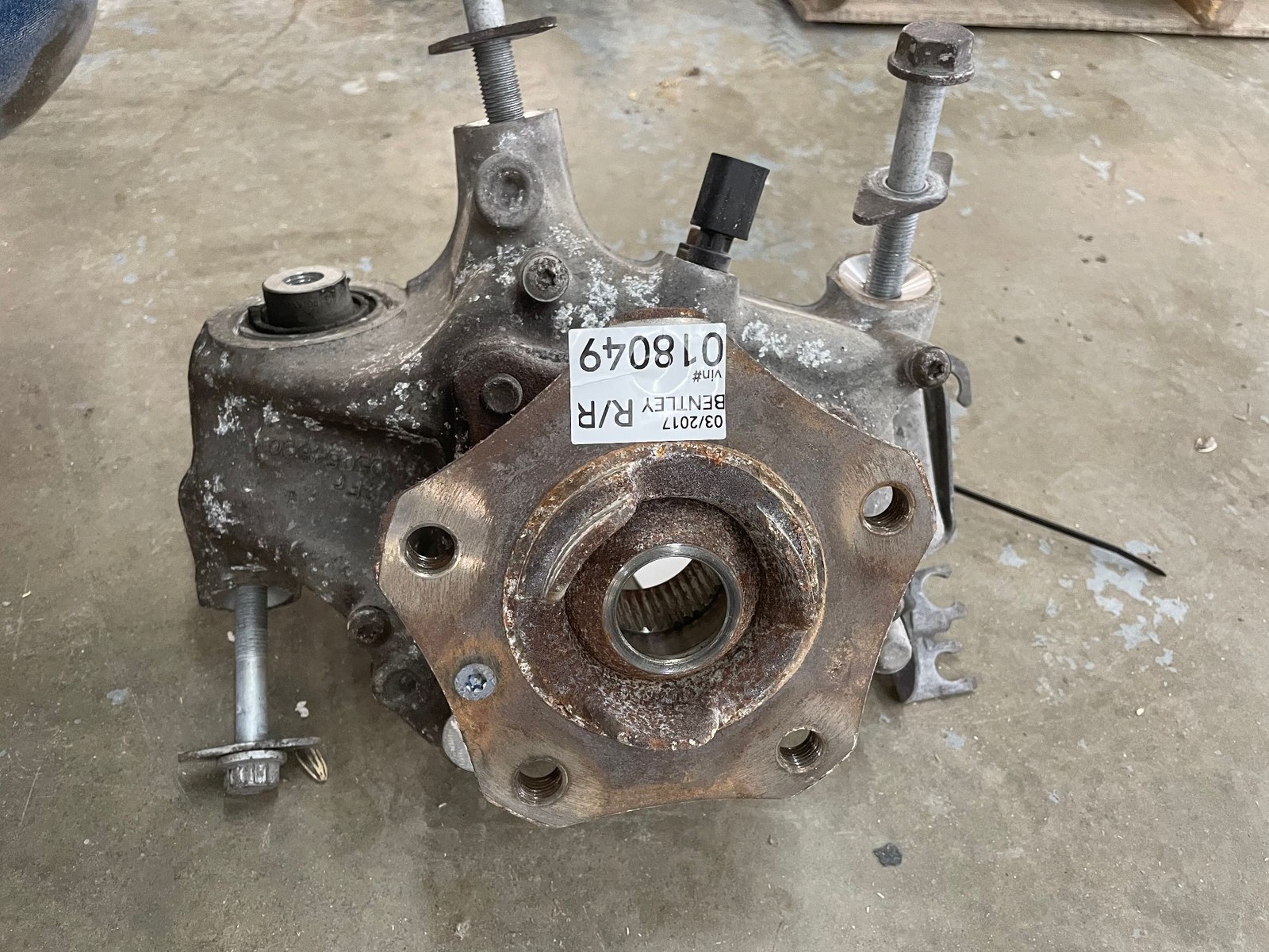 Bentley Bentayga 2016-2020 REAR+RIGHT Wheel bearing