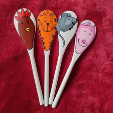 THE LITTLE RED HEN HAND PAINTED WOODEN SPOONS STORY SACK CHILDMINDER RESOURCES