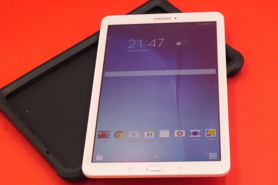 Samsung Galaxy TAB E SM-T560 9.6 WI-FI 8GB 1.5GB MB Android Tablet Excellent - Image 2 of 4