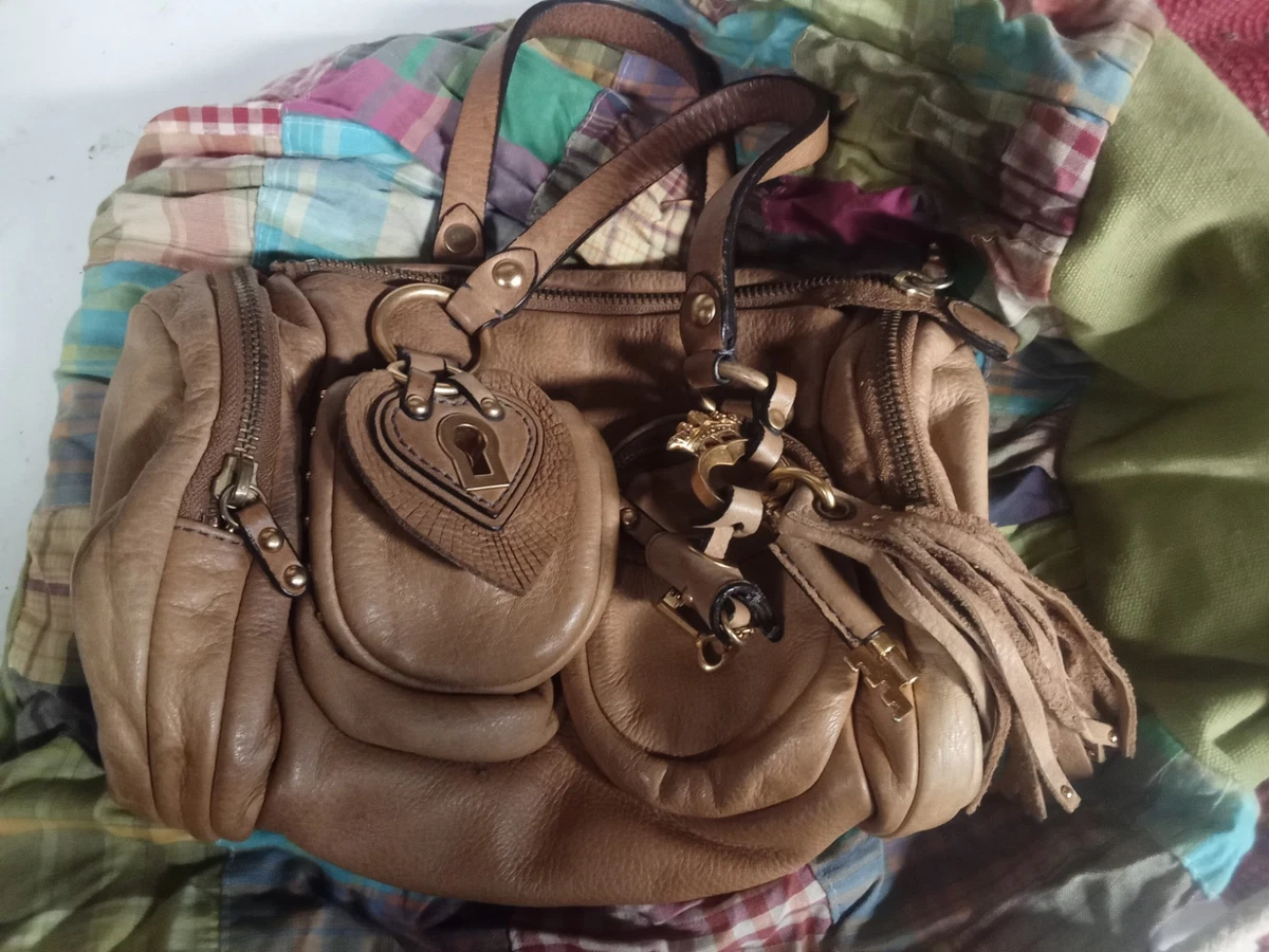 y2k 2000s juicy couture brown leather faux fur tassel charm shoulder bag Vintage Juicy Couture Brown Velour Shoulder Bag with Crest  main image 3
