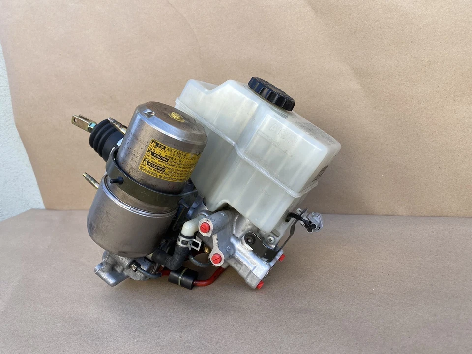 01-07 Unidad de cilindro maestro de freno ABS 47050-60042 Lexus LX470 Toyota Land Cruise Foto 3 de 4