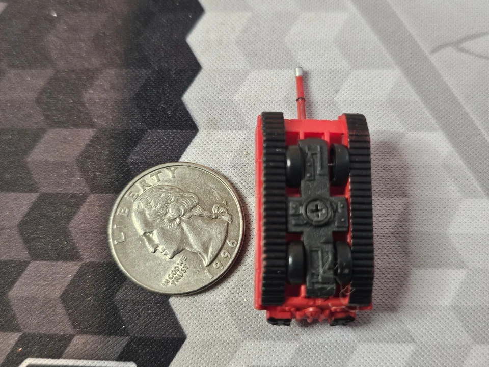 Micro Machines WWII German JAGDPANTHER V Tank Red Camo - Image 3 of 4