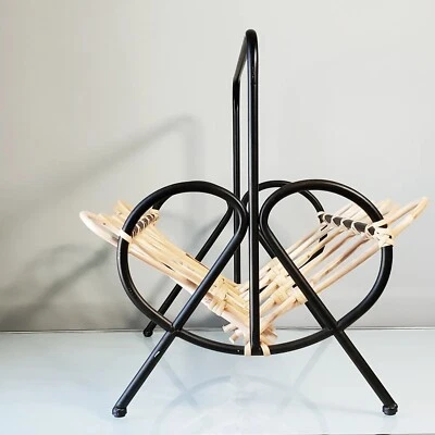 Decorative rattan and black metal magazine or newspaper holder - Image 1 of 4