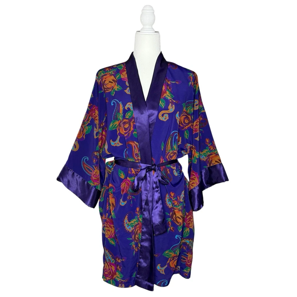 Vintage 80’s Victoria's Secret One Size Gold Label Satin Robe Floral Pockets - Image 2 of 4