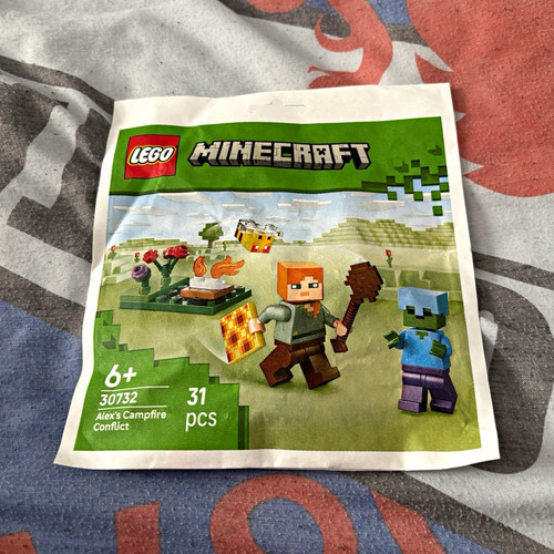 LEGO Minecraft 30732 Alex's Campfire Conflict Polybag 31pc Set Age 6+