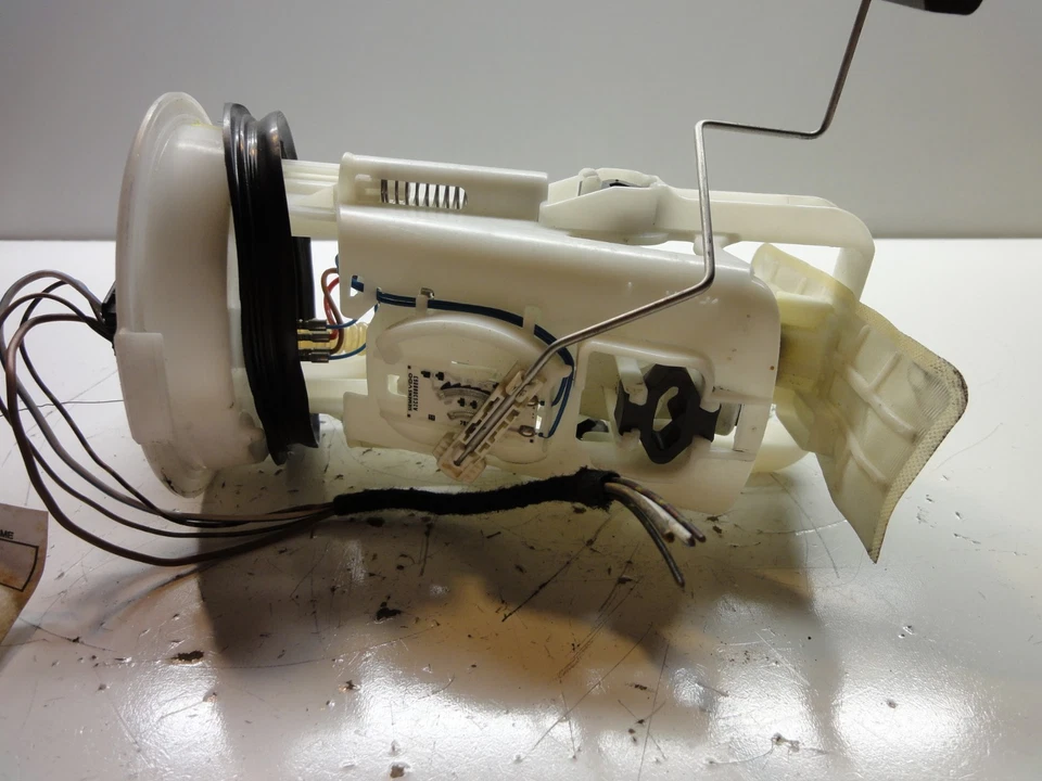 BMW SERIE 3 323/325/330/E46 BOMBA DE GAS COMBUSTIBLE ELÉCTRICA CONJUNTO DE ENVÍO OEM  Foto 2 de 4