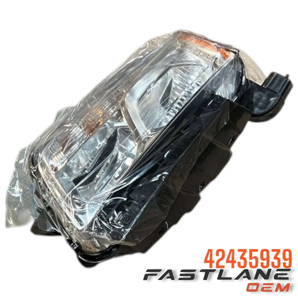 2015-2016 CHEVROLET TRAX LEFT HEADLAMP ASSEMBLY NEW OEM 42435939 - Image 2 of 4