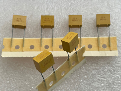 ERO ROEDERSTEIN TANTAL Qty22 15uF 20V Square Box Radial