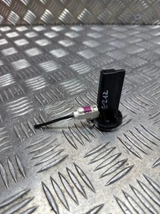 MERCEDES-BENZ E W212 Antennenverstärker  A2048205575 2.20 2015 30501688