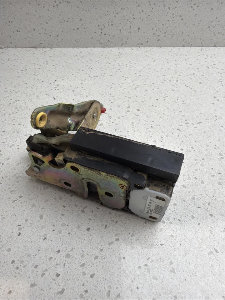 02-04 Chevrolet Trailblazer GMC Envoy Rear Latch Lift gate actuator 16639869 - Image 4 of 4