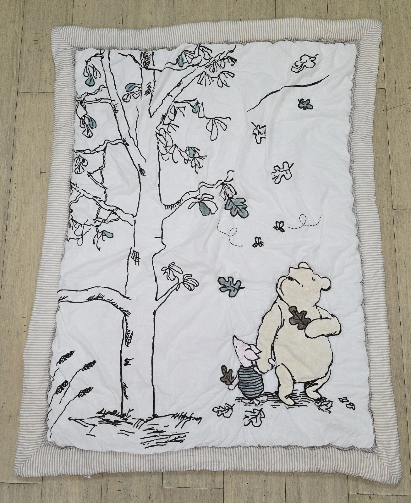 Lambs & Ivy Disney Baby Storytime Pooh Bedding Comforter Neutral Unisex 32 X 42