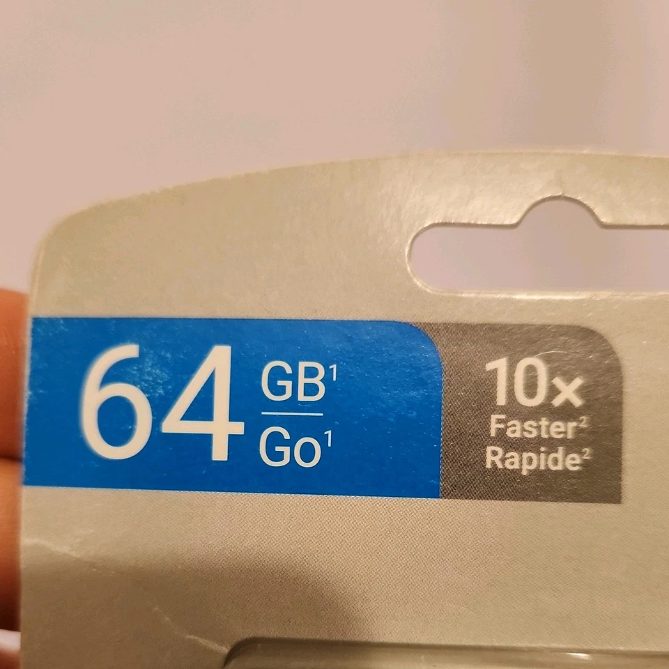 PNY 64GB USB 3.0 Flash Drive Black/Grey Turbo Attachè 4 Fast Data 4K Ultra HD - Image 2 of 4