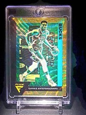 2020-21 Panini Flux - Giannis Antetokounmpo #97 Gold Wave Prizm