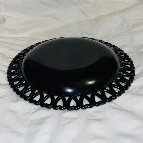 Vintage Black Opaque Milk Glass With Heart Shape Lace Edge 7 " Round Plate - Picture 5 of 6