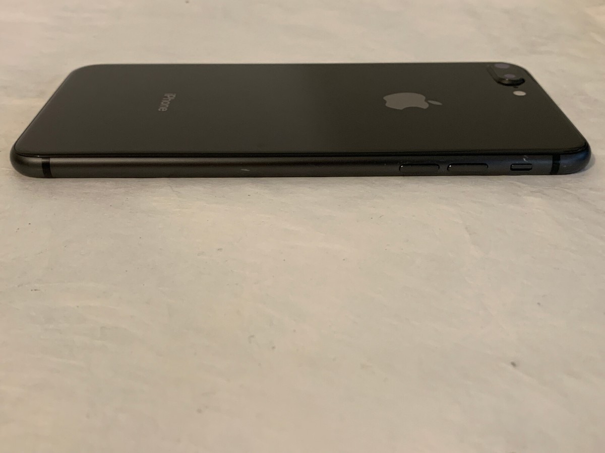 Apple iPhone 8 ブラック 本体と付属品 Apple iPhone8 ブラック 本体 + 箱（Apple iPhone 8 ブラック 箱