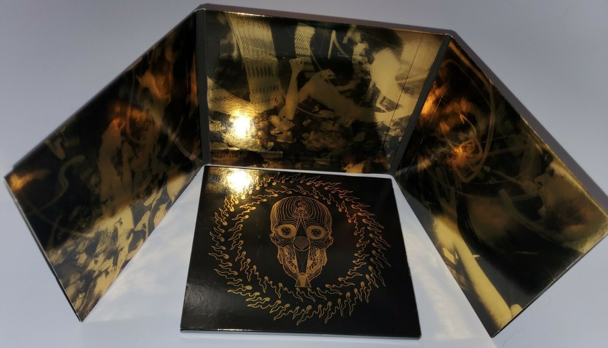 Converge Thousands Of Miles Between Us 16 Hour 3 Disc Blu