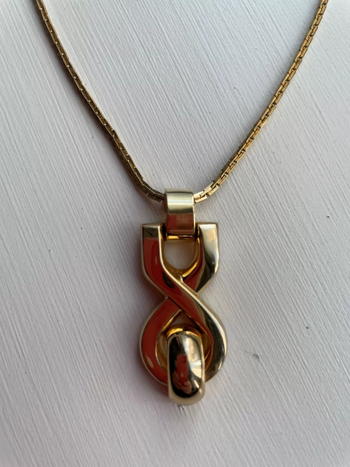 HENKEL & GROSSE VINTAGE POUR CHR DIOR ? COLLIER ALLEMAND DORÉ PENDENTIF PORTE CHANCE 8