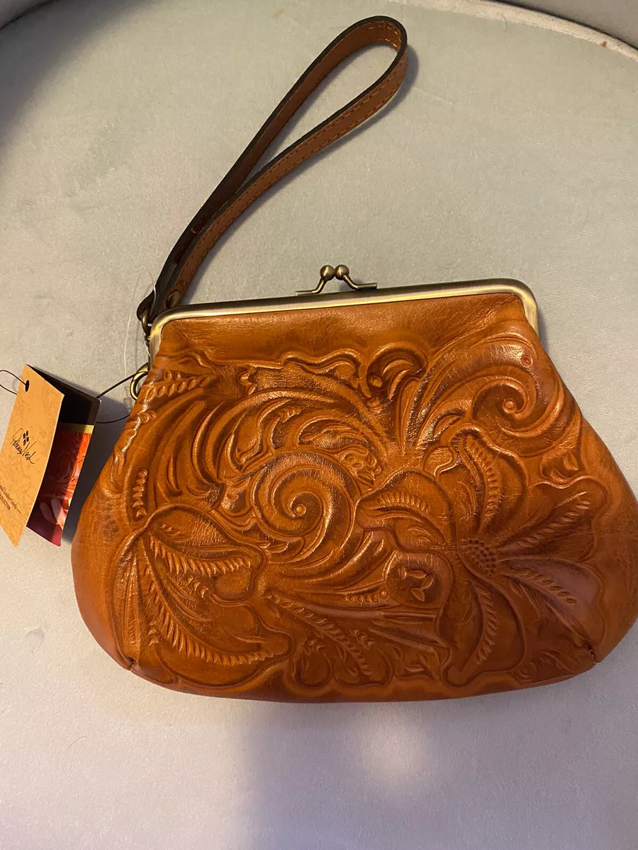 Patricia Nash Savena Burnished Tooled Leather Kiss Lock Wristlet Gold NWT